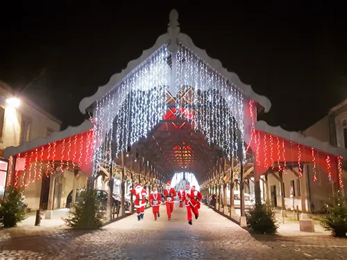 Craon. Une course de Pères Noël pour le retour du marché de Noël en...